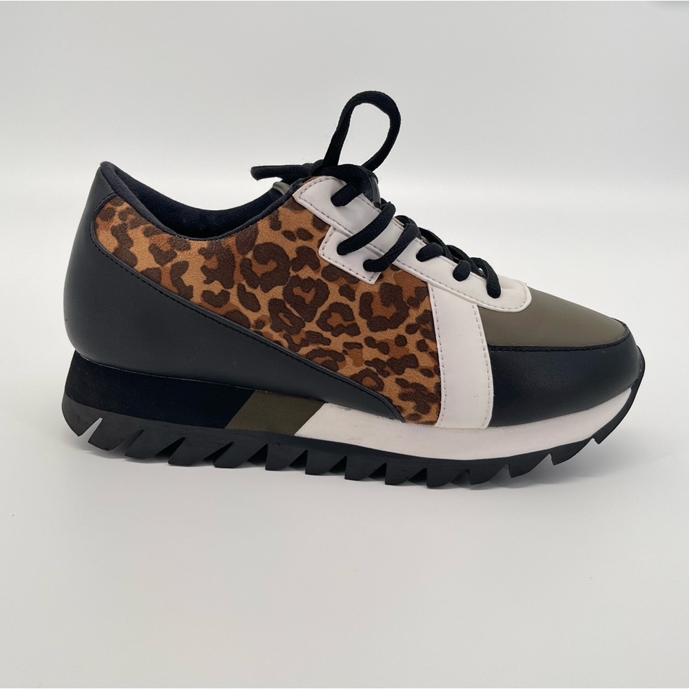 Not Rated Geri Sneaker Women 9.5 Casual Chunky Sole Leopard Print Multicolor